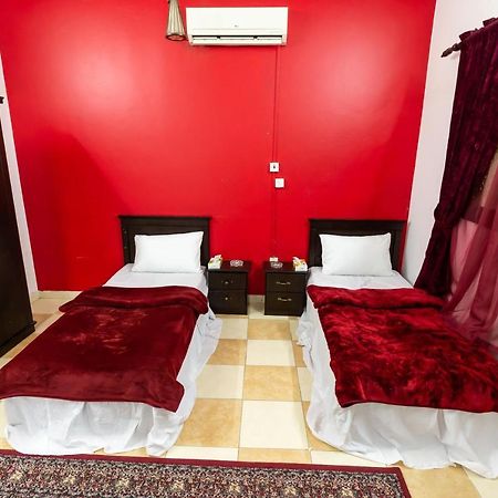 Al Eairy Furnished Apartments - Al Bahah 4 Экстерьер фото