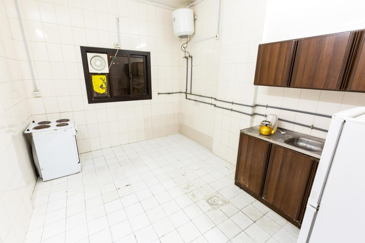 Al Eairy Furnished Apartments - Al Bahah 4 Экстерьер фото
