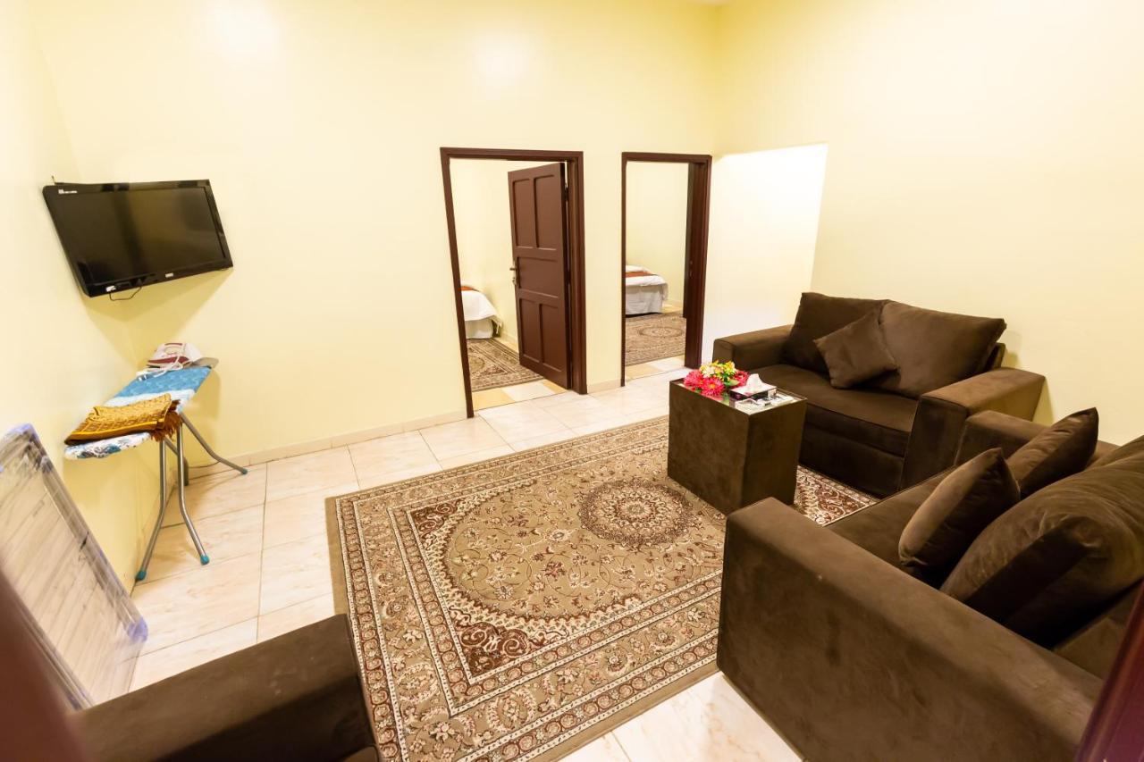Al Eairy Furnished Apartments - Al Bahah 4 Экстерьер фото